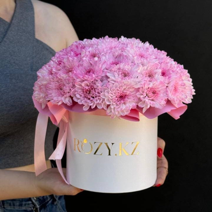 Коробка М из розовых хризантем Доставка цветов Астана