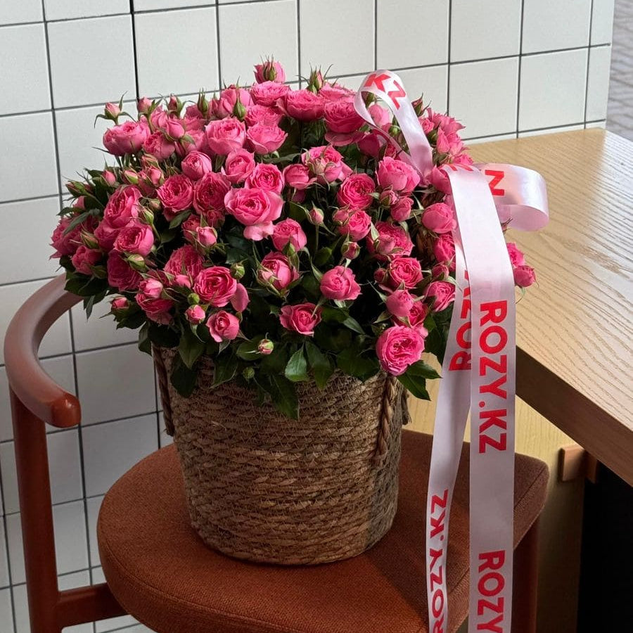 Корзина из роз Romeo размер L Доставка цветов Астана