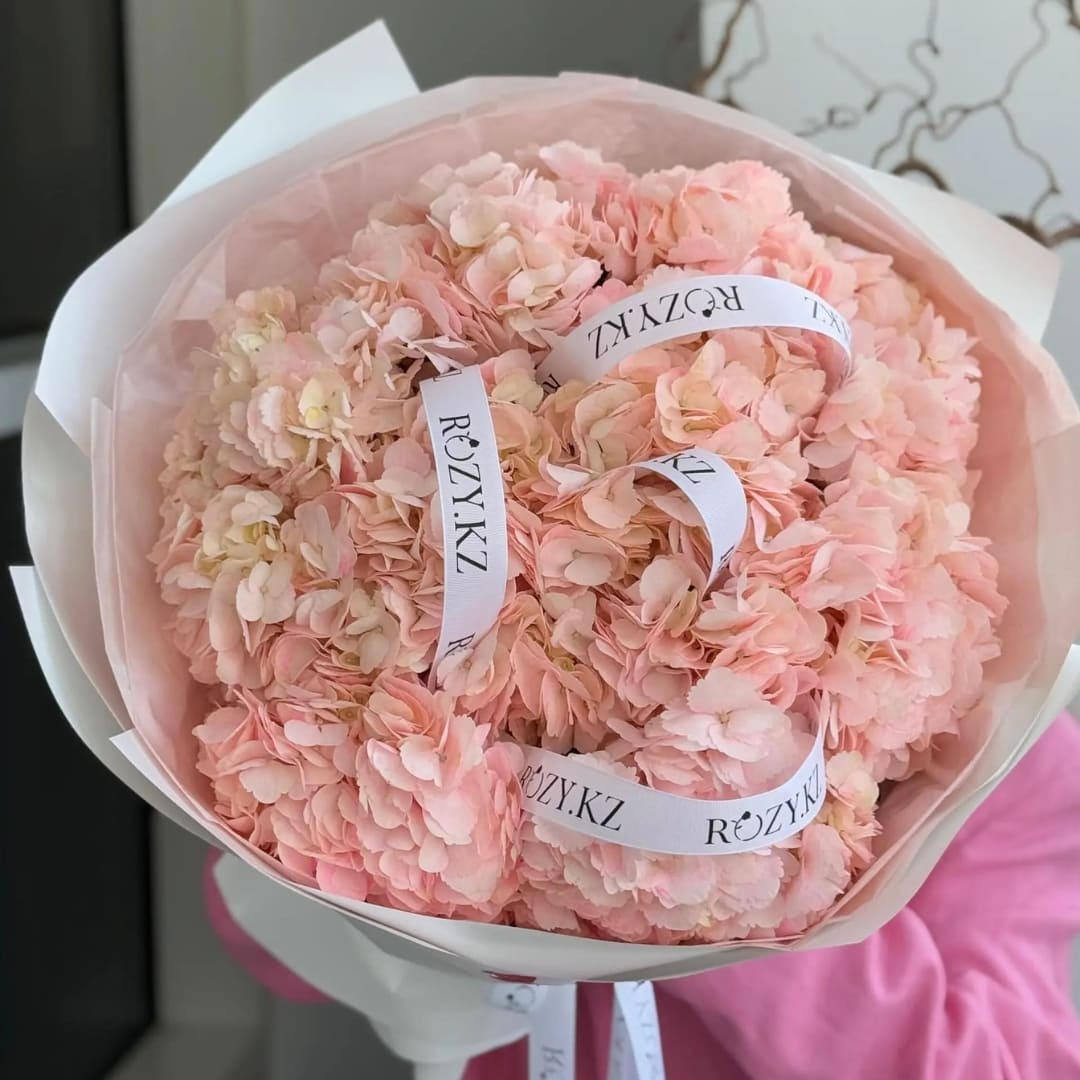 Розовая гортензия 9 шт Доставка цветов Астана