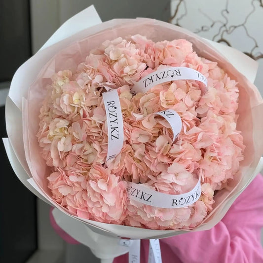 Розовая гортензия 9 шт Доставка цветов Астана