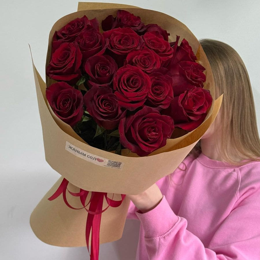Букет Любовь из 17 красных роз Доставка цветов Астана