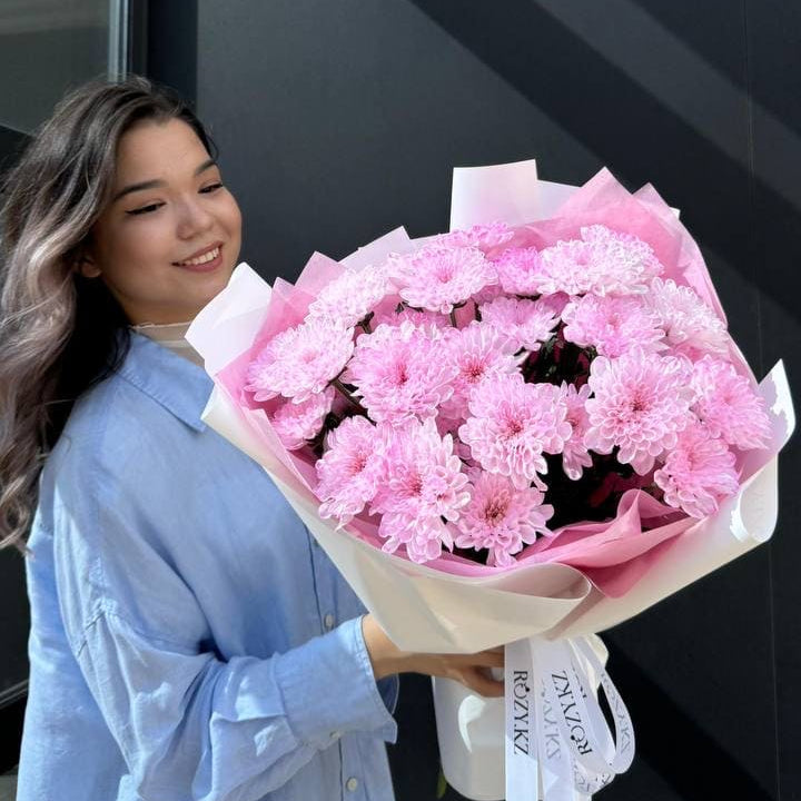 Букет из 5 светло-розовых хризантем Доставка цветов Астана