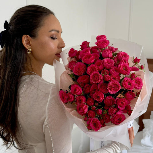 Букет из 7 кустовых роз Доставка цветов Астана