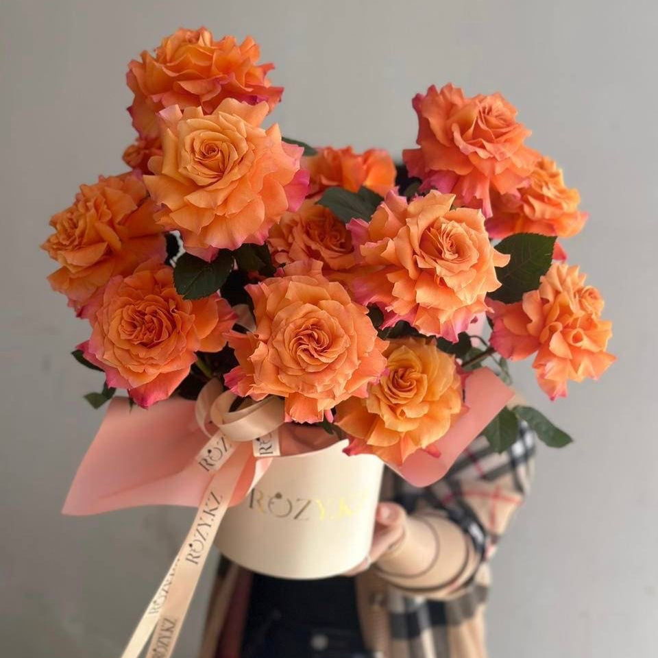 Композиция из 11 французских оранжевых роз Доставка цветов Астана