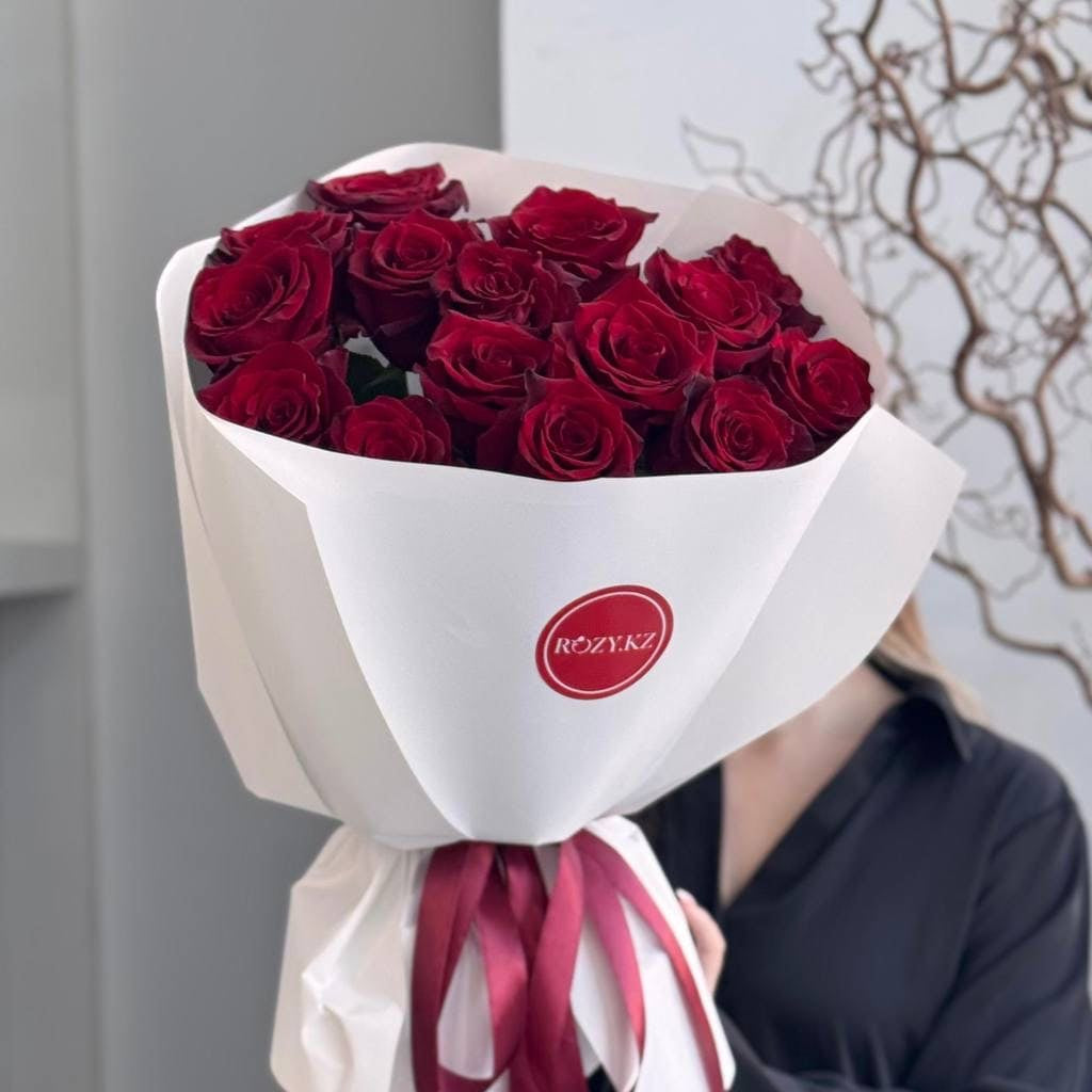 Монобукет из 15 красных роз Доставка цветов Астана