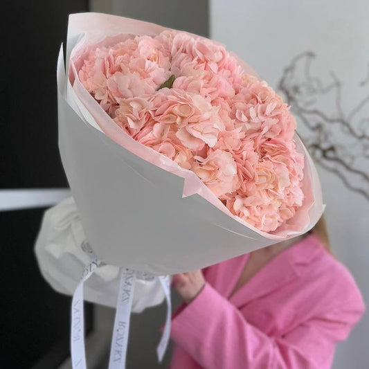 Монобукет из 5 гортензий Доставка цветов Астана